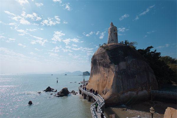 生產(chǎn)效率低下，交貨期總是延誤，廈門精益生產(chǎn)咨詢公司如何扭轉？