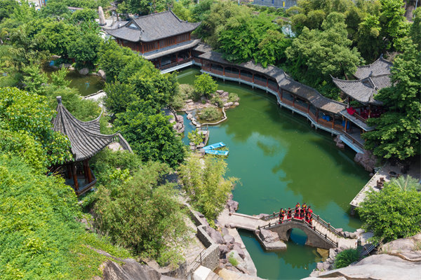 溫州戰(zhàn)略咨詢公司可以提供哪些有效的商業(yè)模式創(chuàng)新方案？